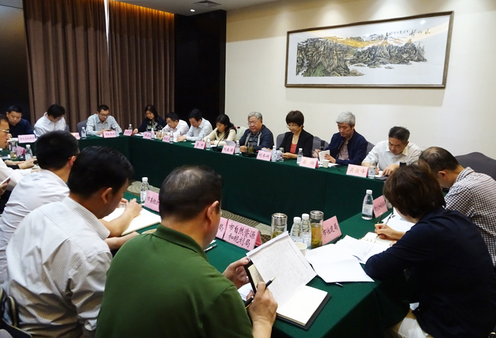 1558408067858441.jpg aa 1調(diào)研組在黃岡市召開(kāi)座談會(huì).jpg