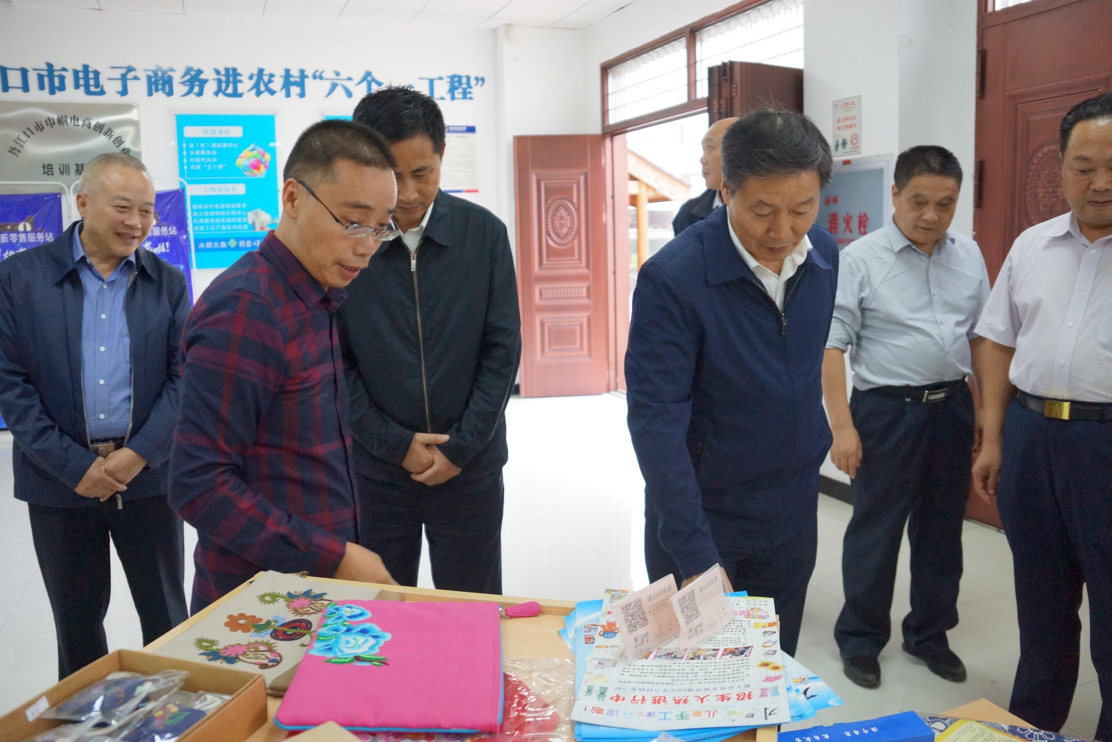 b圖片2.jpg b圖片2.jpg