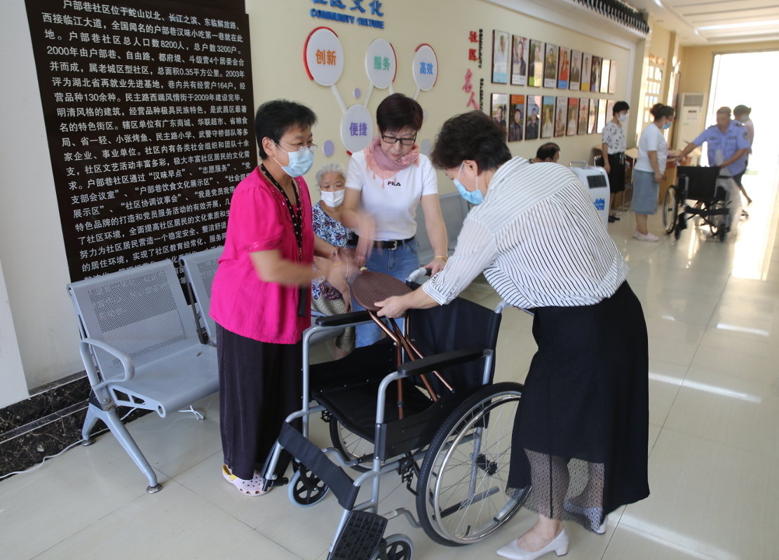 2劉webwxgetmsgimg.jpg 2劉webwxgetmsgimg.jpg