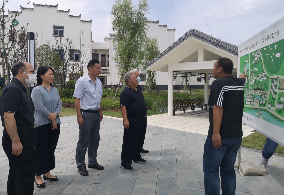 二圖webwxgetmsgimg.jpg 二圖webwxgetmsgimg.jpg