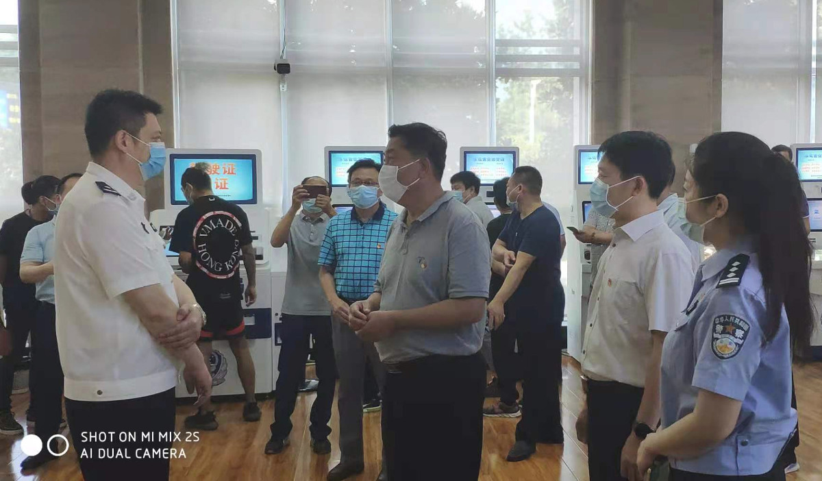 881037028.jpg 881037028.jpg