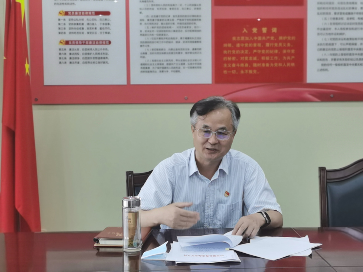 李剛.jpg 李剛.jpg