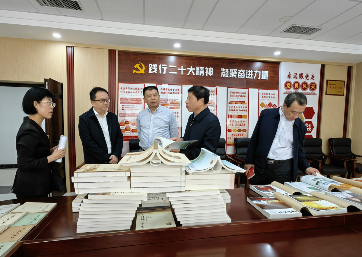 f34e7d80a82f567b29d8d385c3eea4e.jpg f34e7d80a82f567b29d8d385c3eea4e.jpg