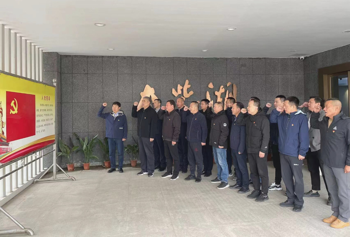 1160521056.jpg 1160521056.jpg