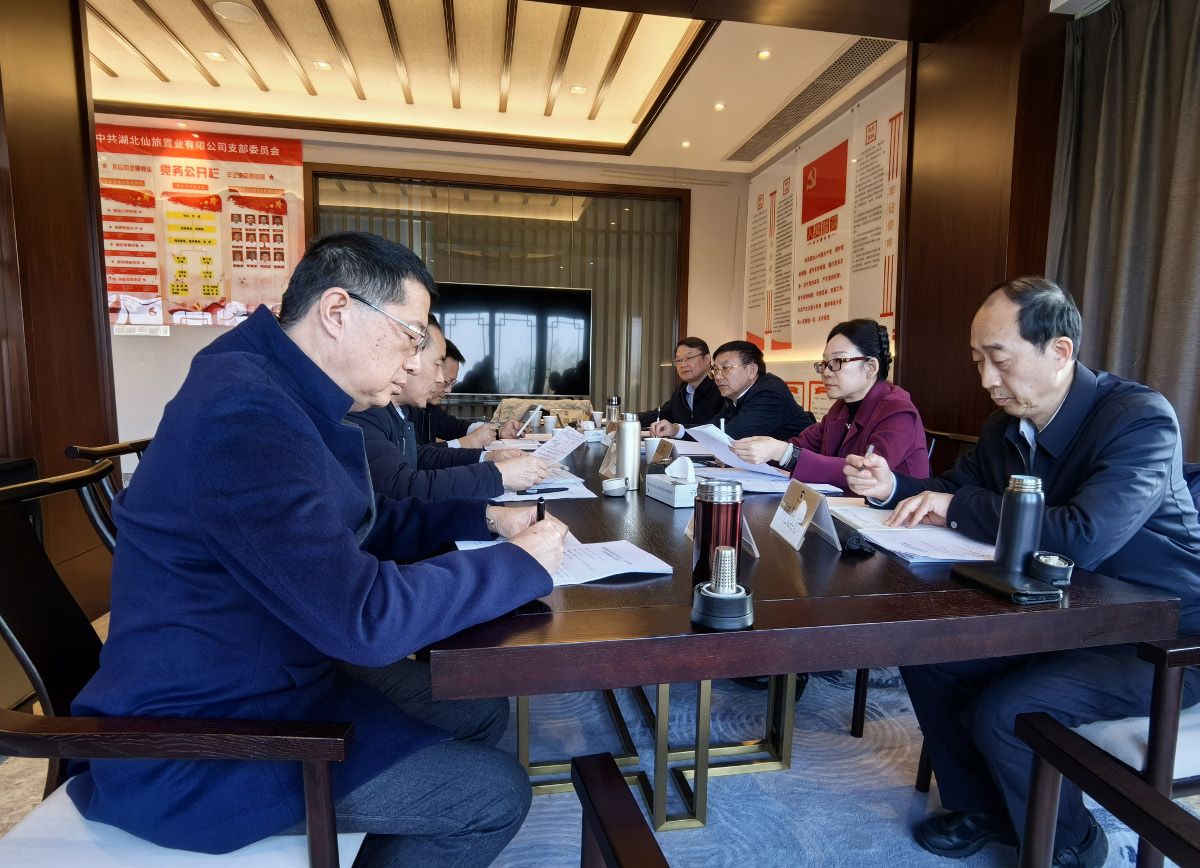 112713604.jpg 112713604.jpg