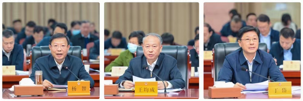 1925302235.jpg 1925302235.jpg