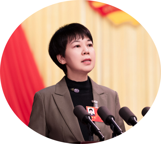 熊前榮.png 熊前榮.png