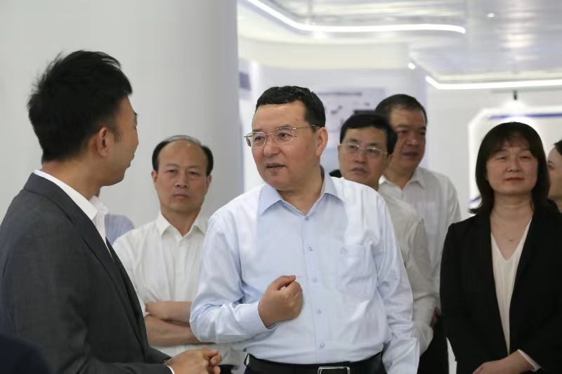 443384458.jpg 443384458.jpg