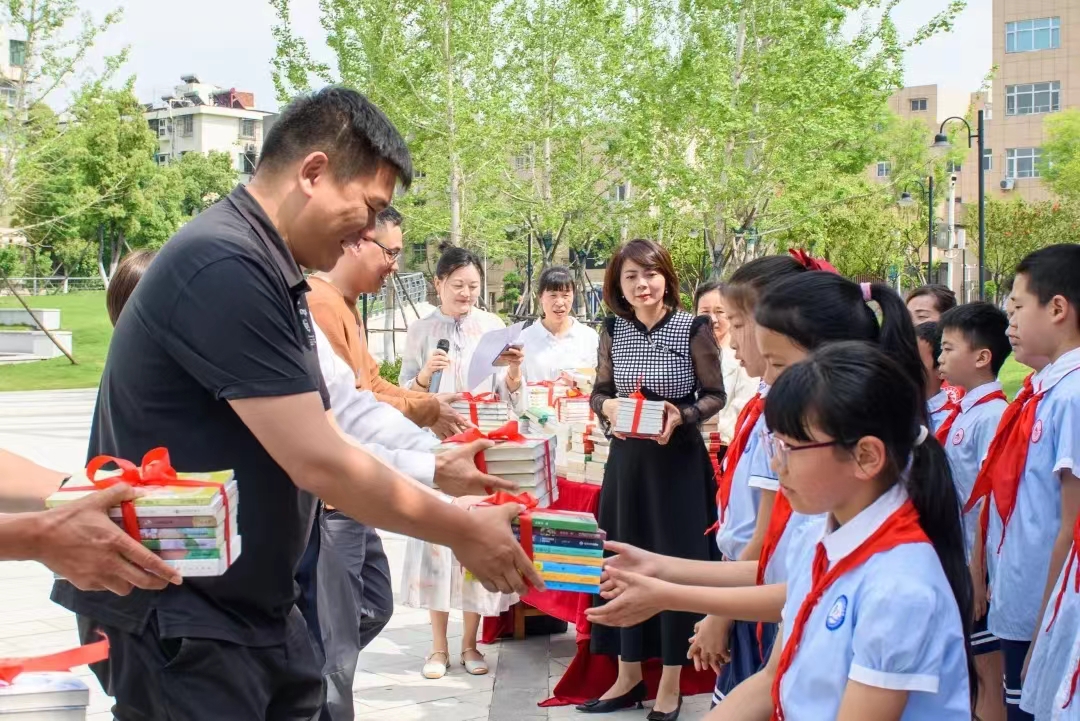 678930994.jpg 678930994.jpg