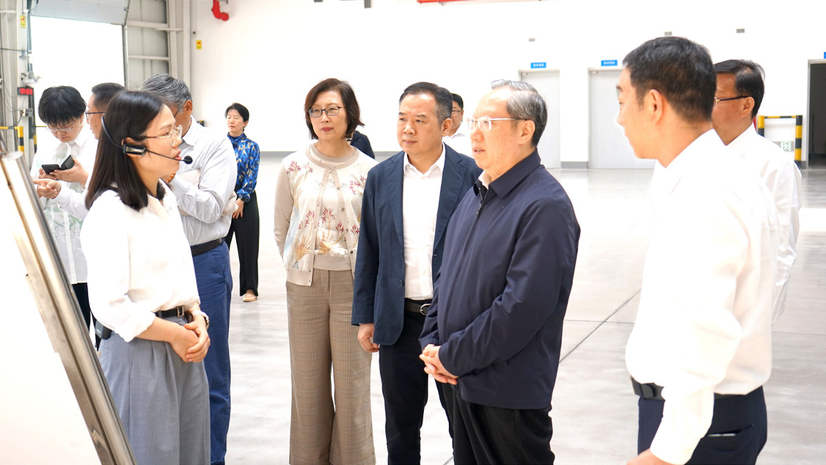 1792845477.jpg 1792845477.jpg