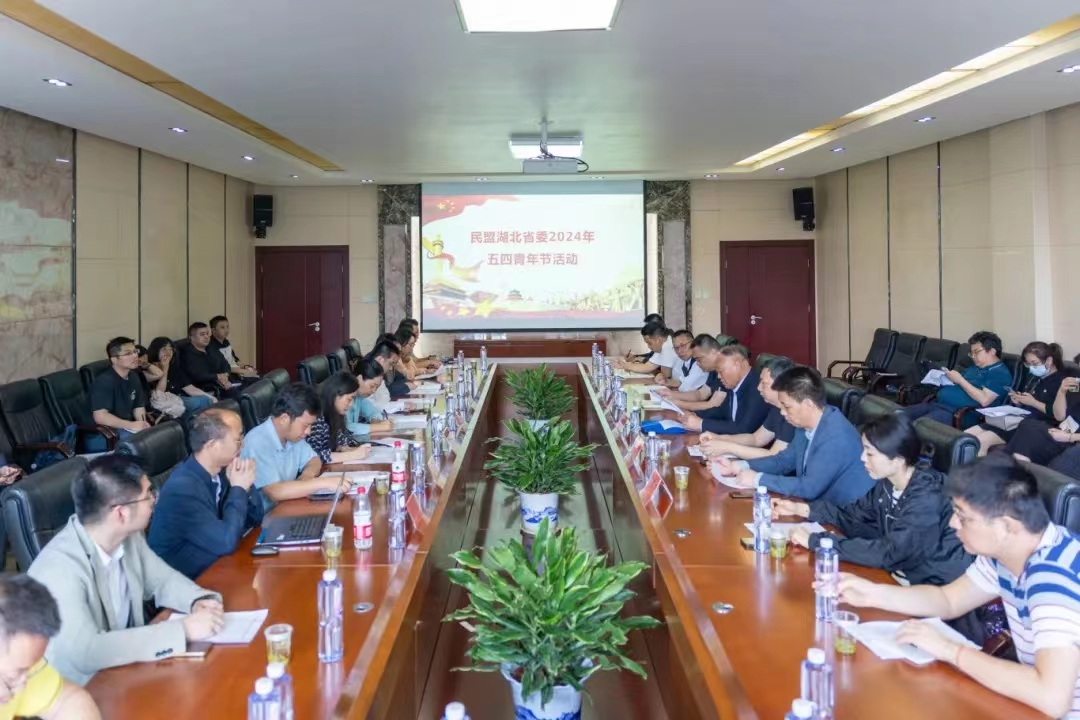 843389308.jpg 843389308.jpg