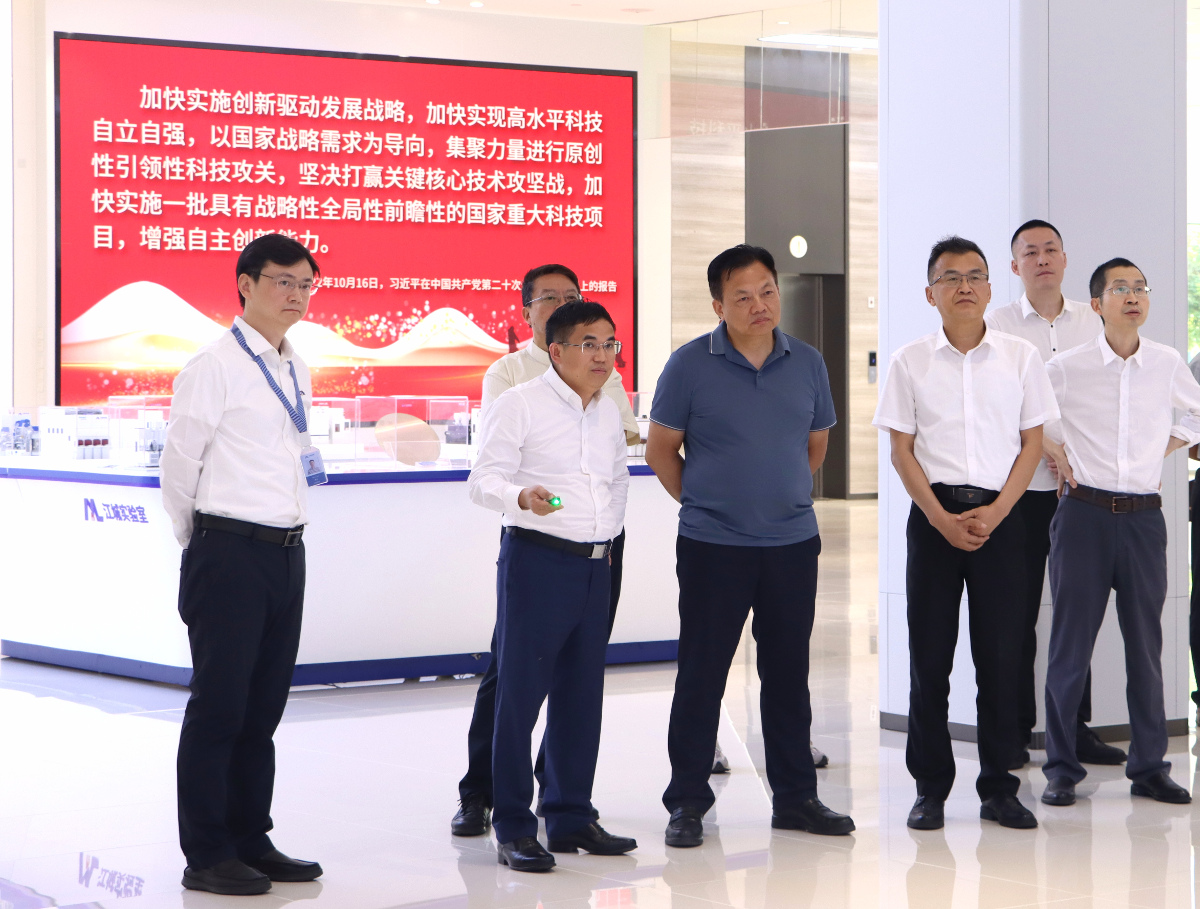 2109232279.jpg 2109232279.jpg