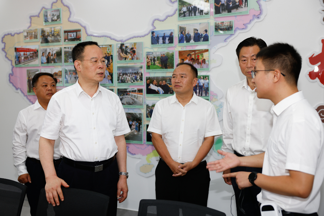 1794784447.jpg 1794784447.jpg