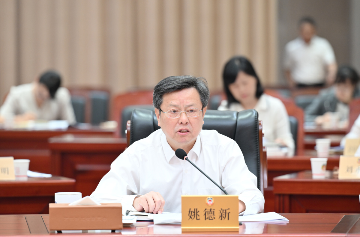 535978592.jpg 535978592.jpg