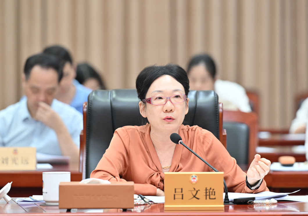 907719838.jpg 907719838.jpg