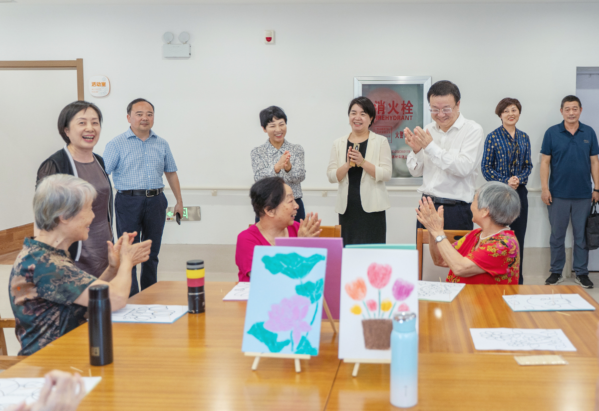 886253148.jpg 886253148.jpg