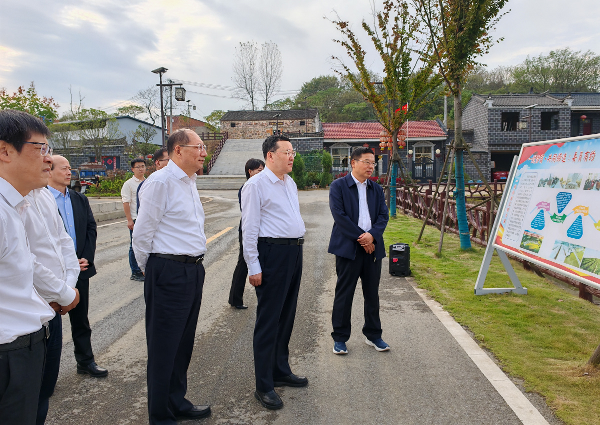 1347111710.jpg 1347111710.jpg