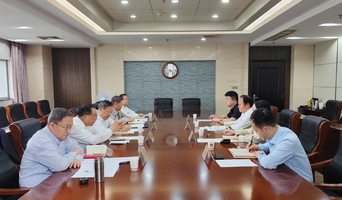 839324044.jpg 839324044.jpg