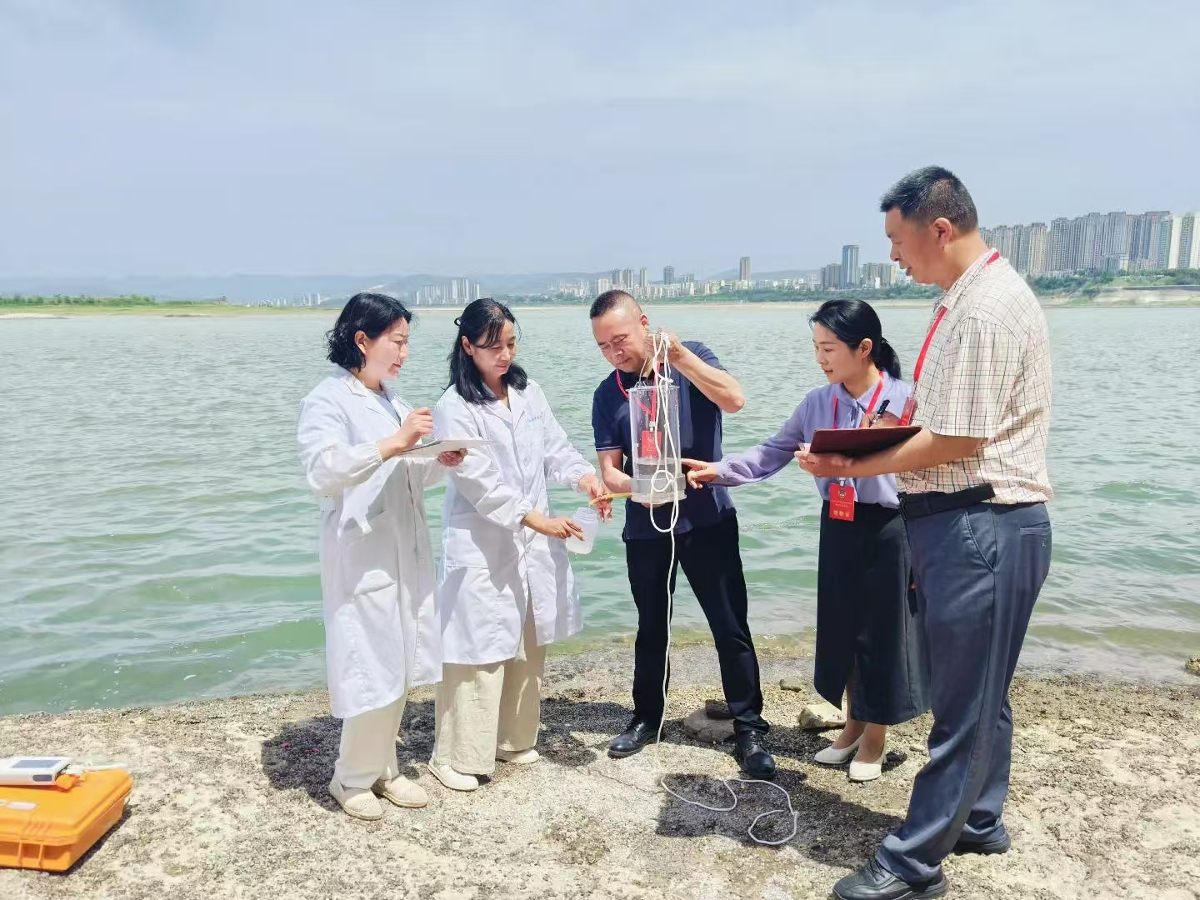 25762363.jpg 25762363.jpg