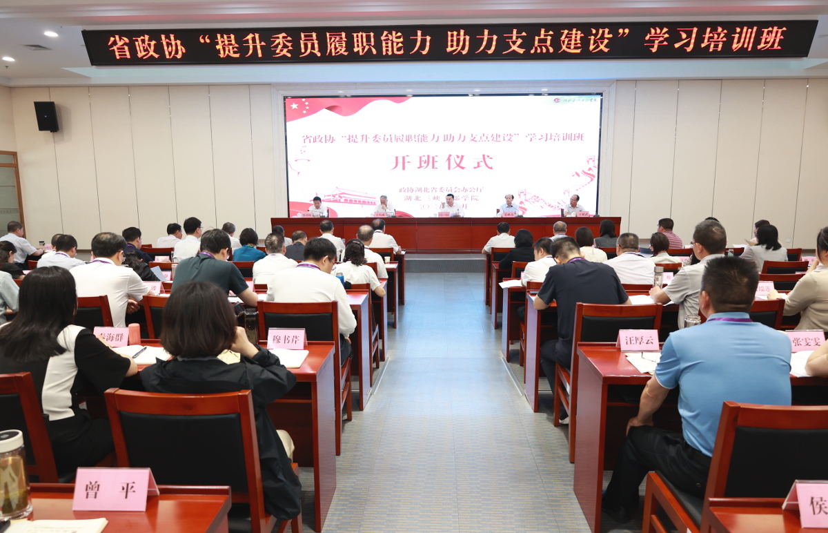 704869667.jpg 704869667.jpg