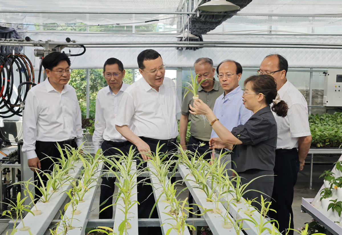 1703707962.jpg 1703707962.jpg