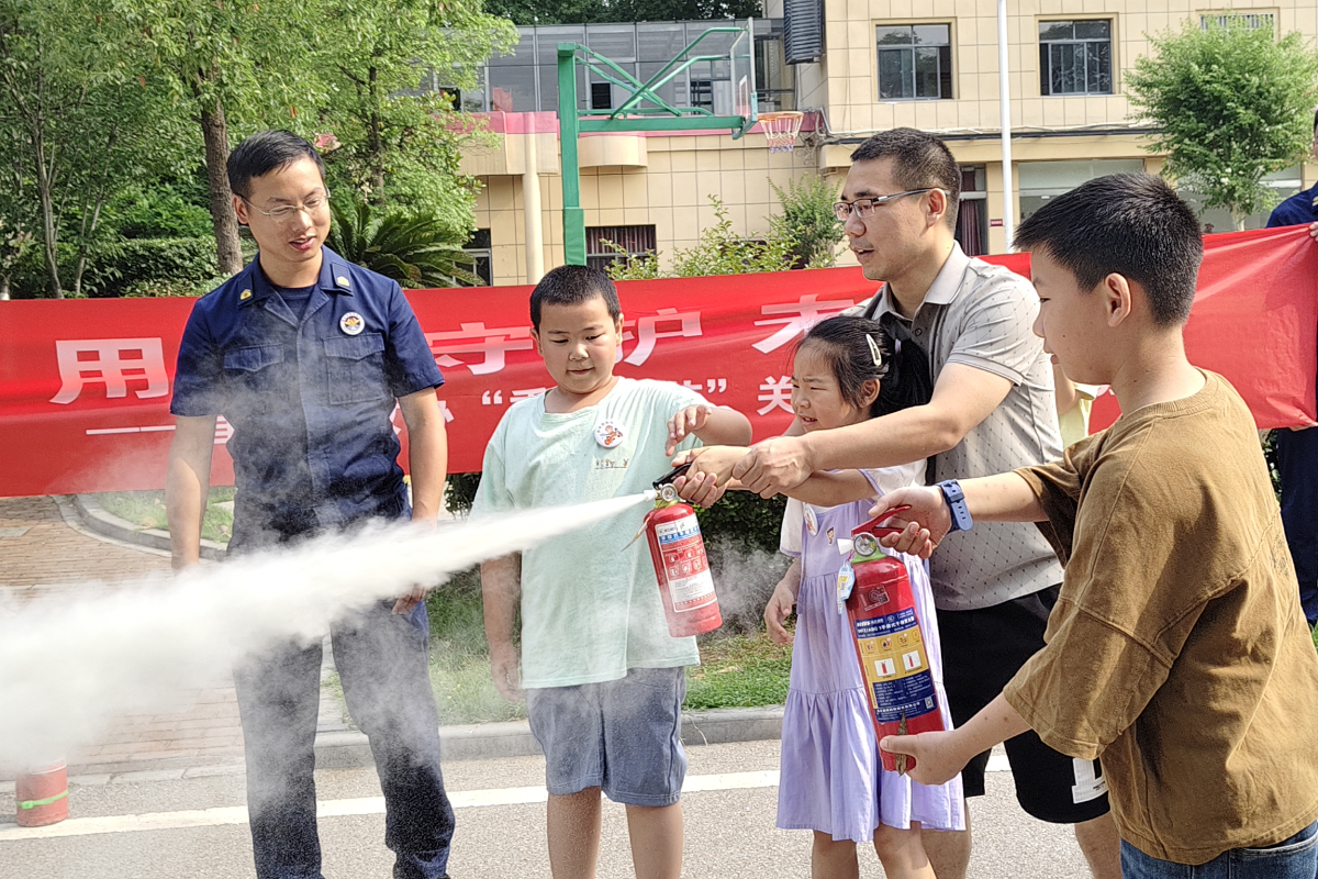 體驗(yàn)1.jpg 體驗(yàn)1.jpg