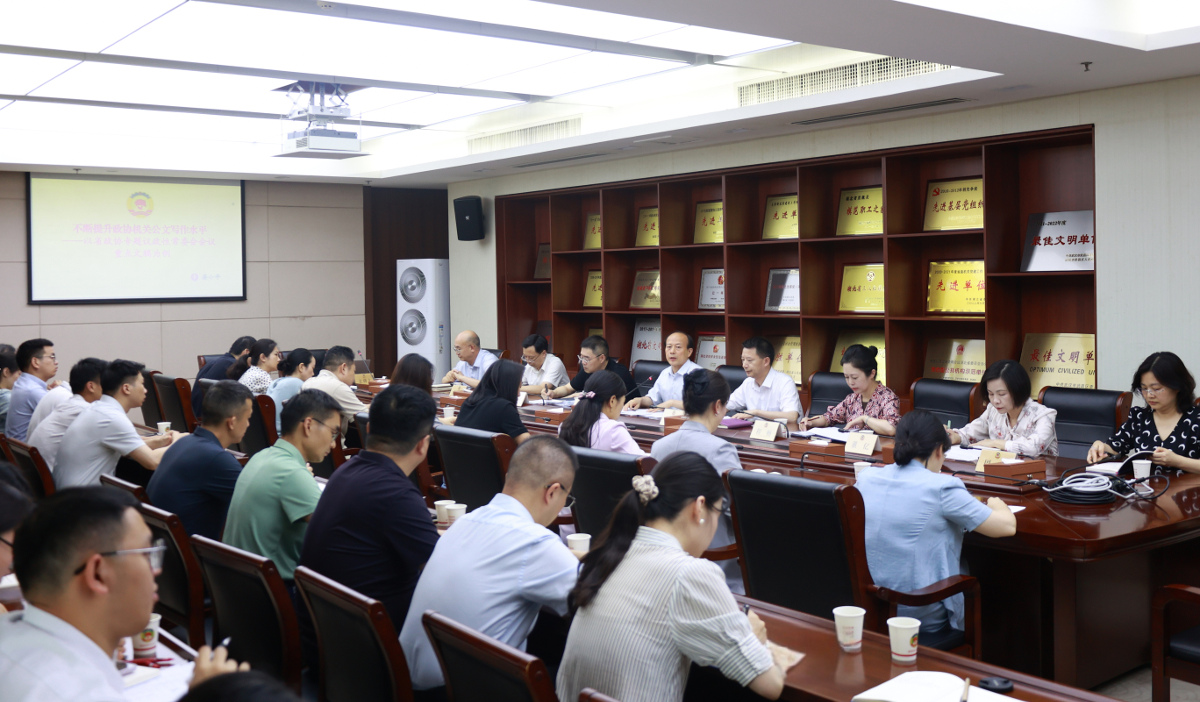 1912791740.jpg 1912791740.jpg