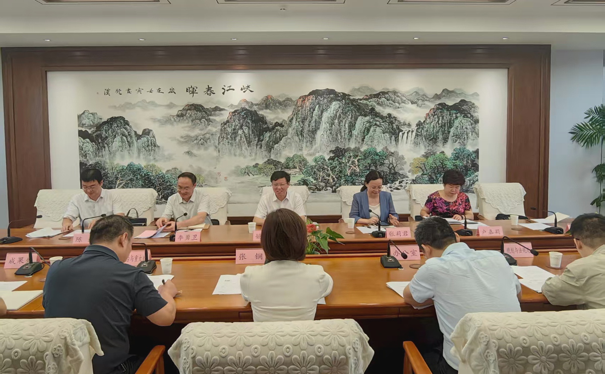 1095598040.jpg 1095598040.jpg